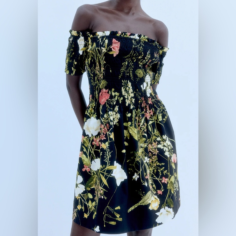H&M SMOCKED OFF-THE-SHOULDER MINI DRESS SIZE L